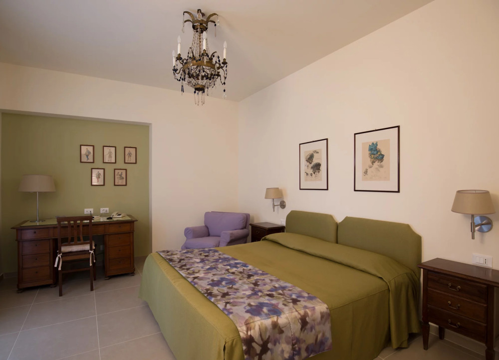 media.Slide_Suite_Luxury_1Marbela_Apartments_Suite_Palermo