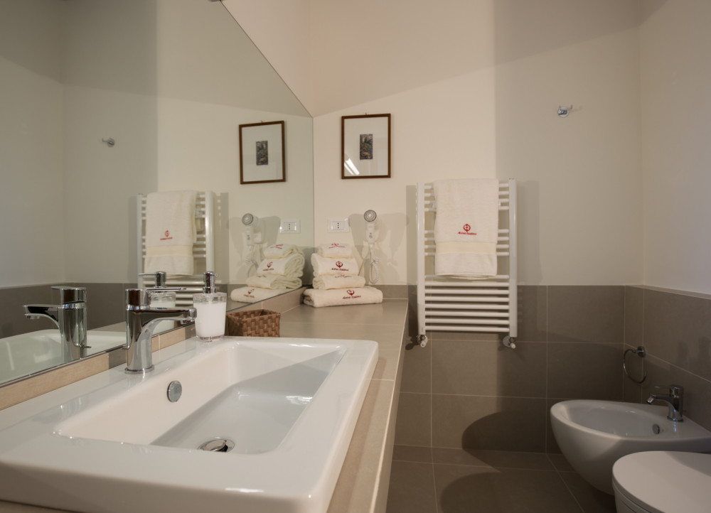 media.Slide_Suite_Luxury_2Marbela_Apartments_Suite_Palermo